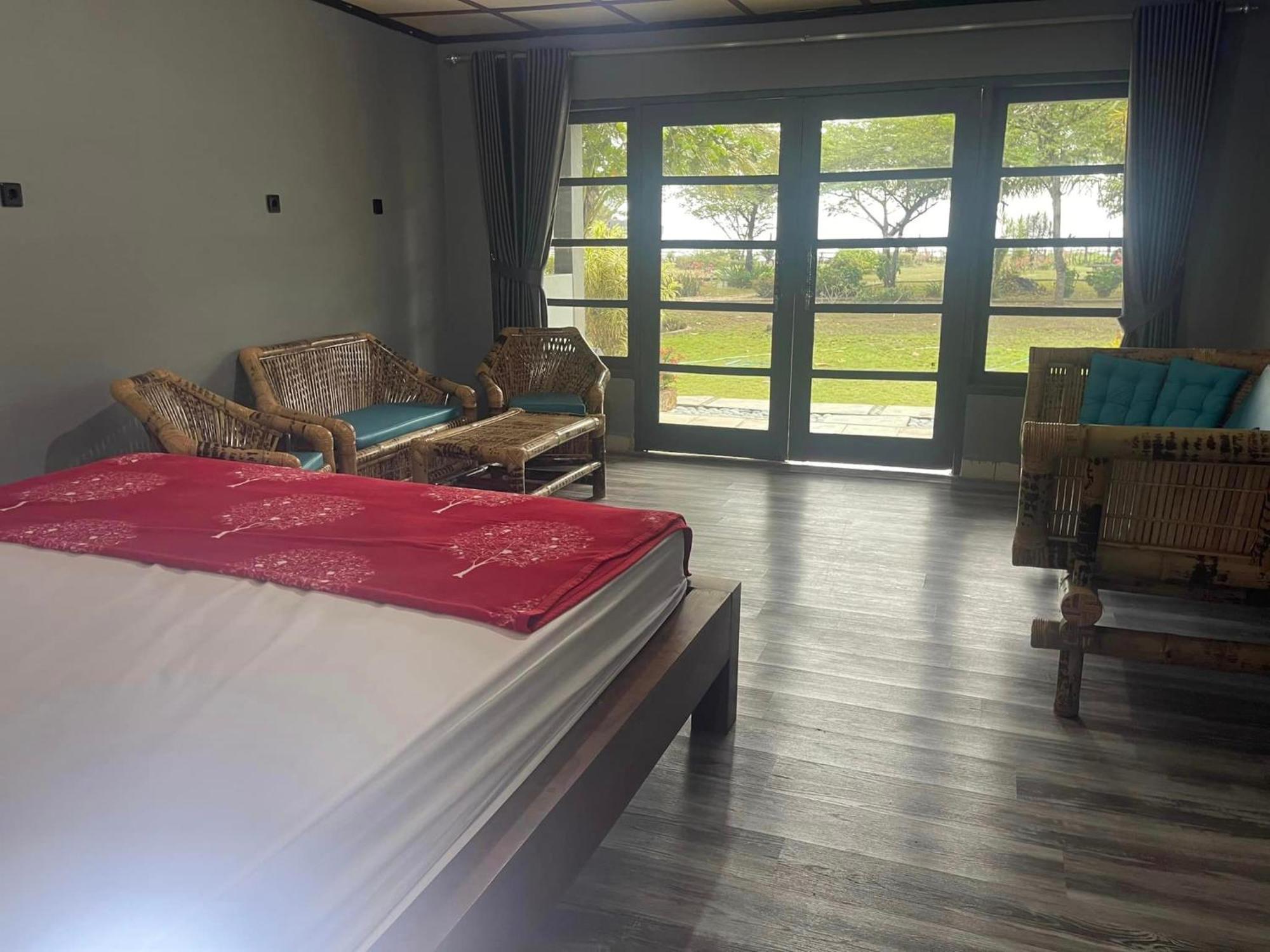 Supersuck Hotel Maluk Εξωτερικό φωτογραφία